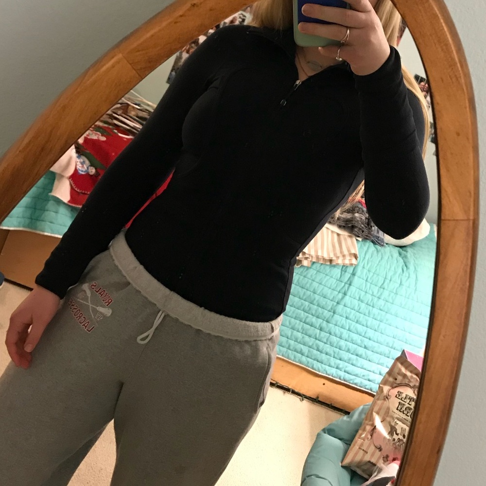 NEW LULULEMON JACKET